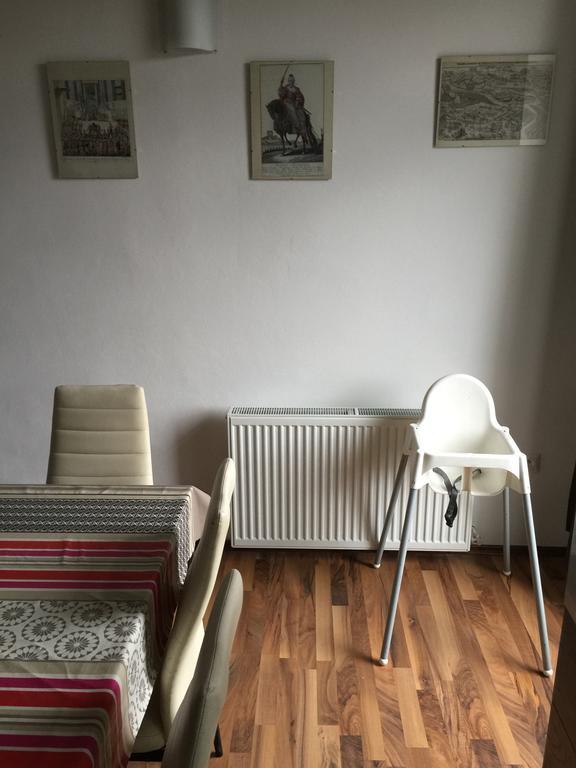 Apartment Maximilian ブラチスラヴァ エクステリア 写真