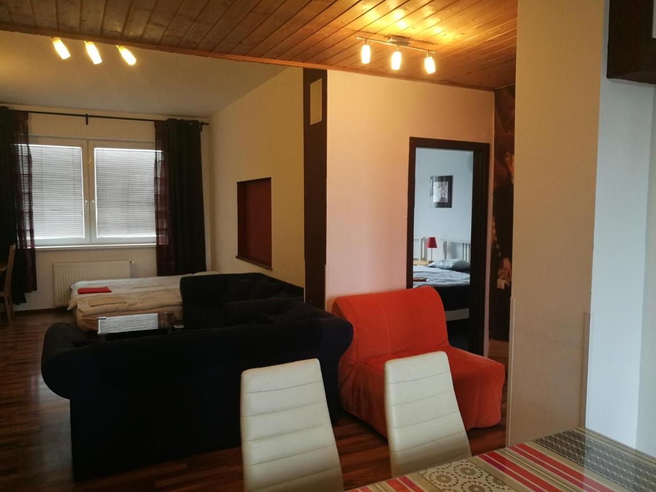 Apartment Maximilian ブラチスラヴァ エクステリア 写真